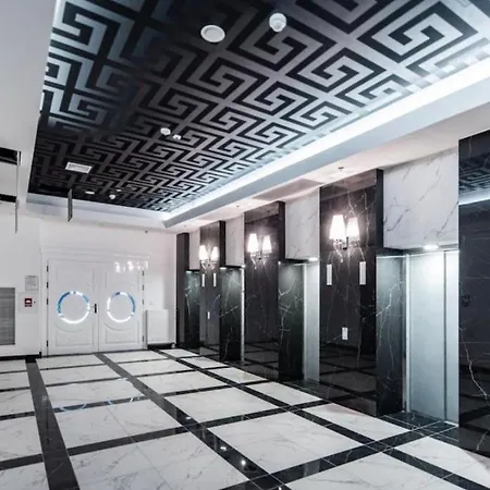 Hanza Tower Sky 23 Pool & Jacussi